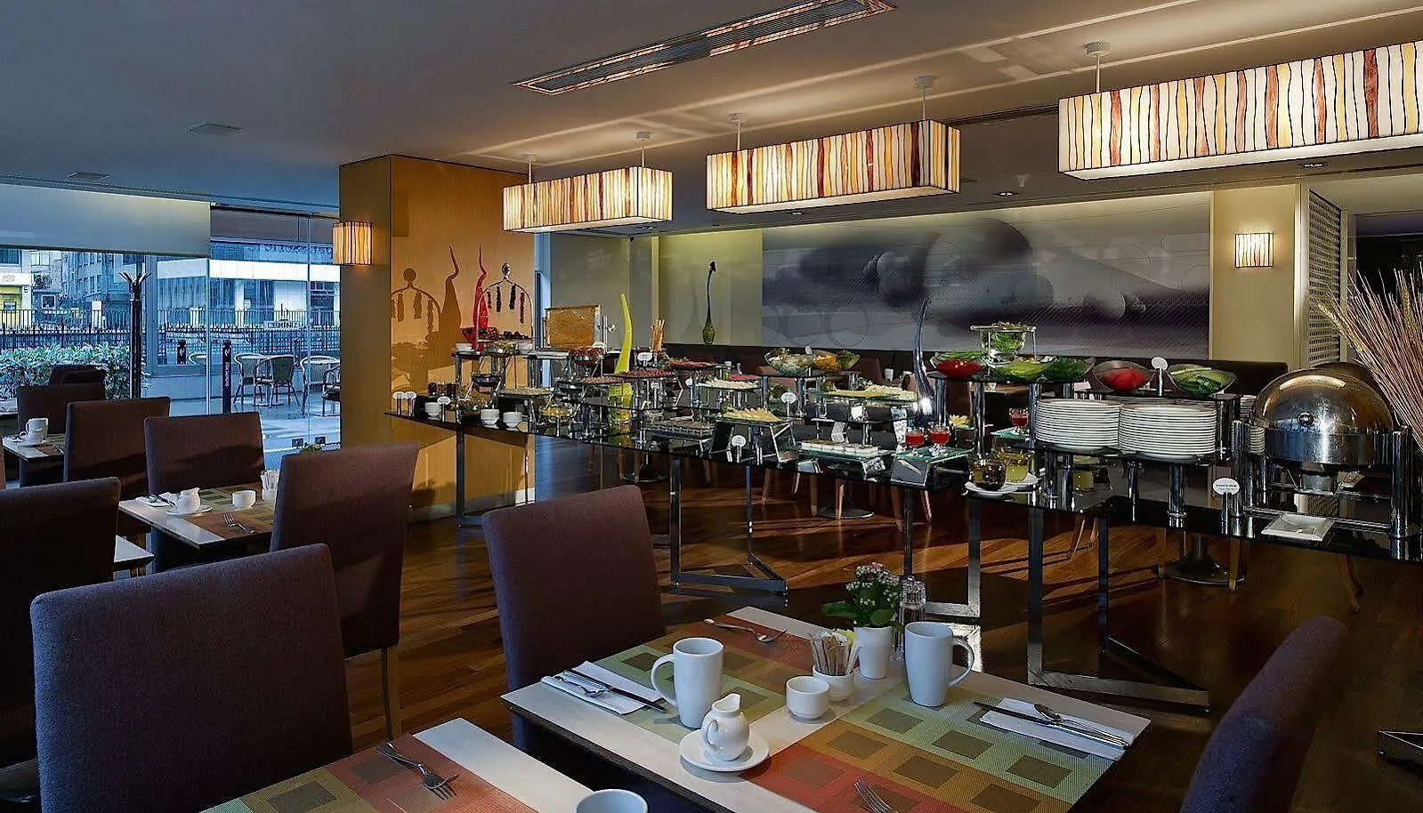 Divan Istanbul City 4*,