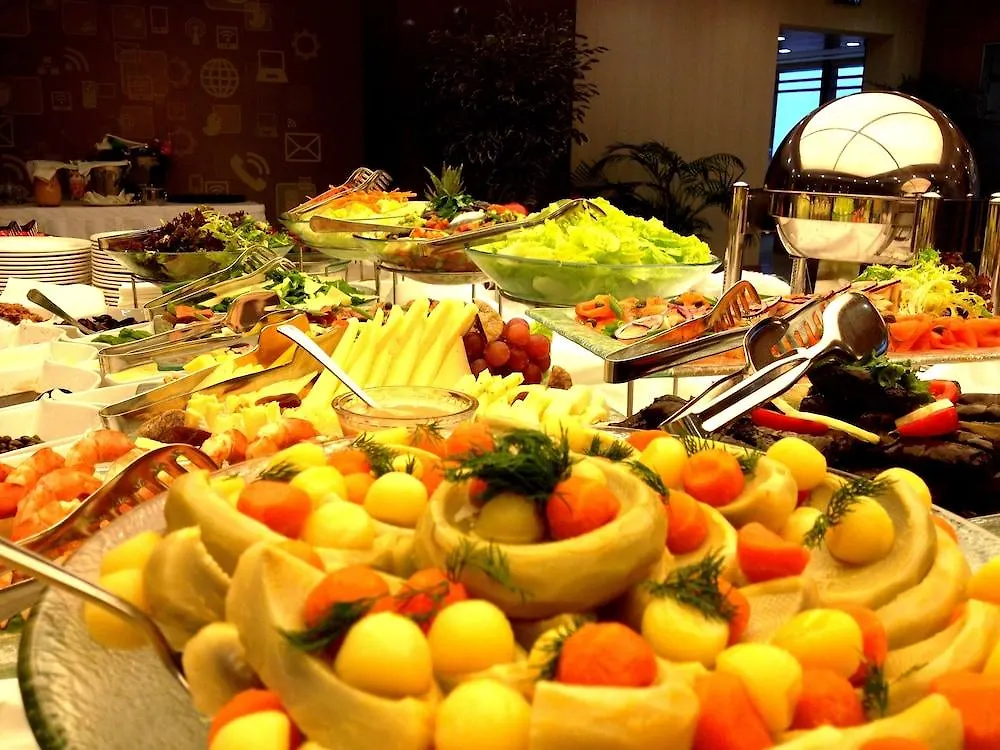 Divan Istanbul City מלון