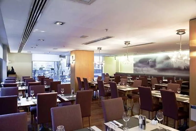 מלון Divan Istanbul City