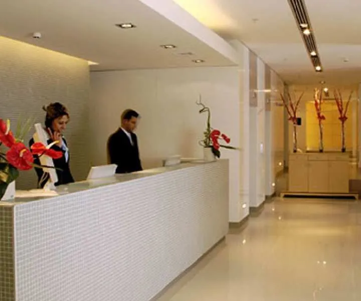 Divan Istanbul City 4*,